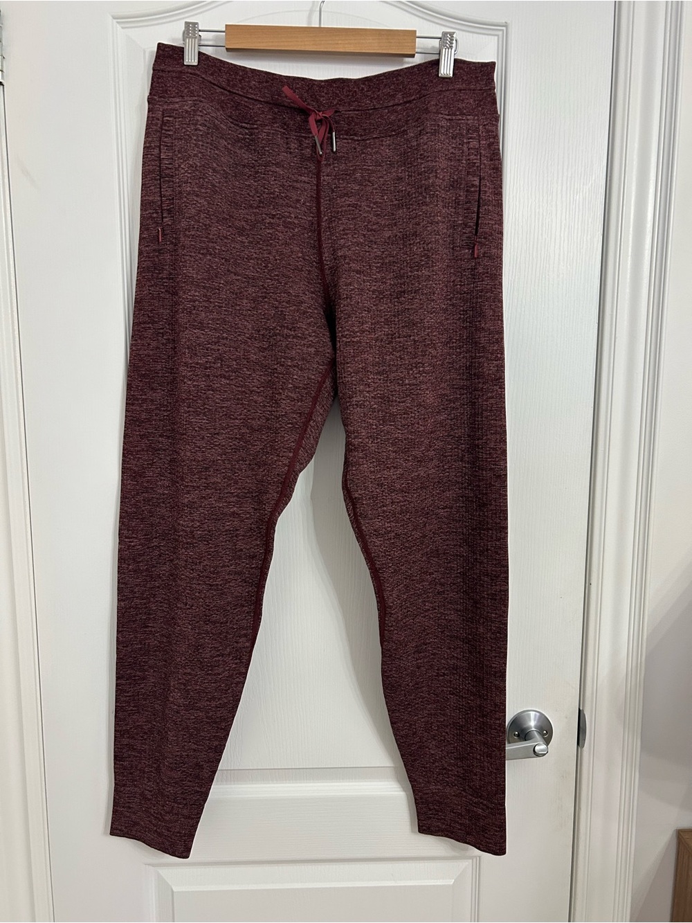 NWOT LuluLemon Maroon Heather Jogger Pants, Casual Comfort, Wool Blend, Size 12